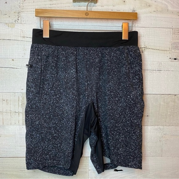 LuLu Lemon T.H.E Linerless Men’s 9” Shorts - Picture 1 of 5